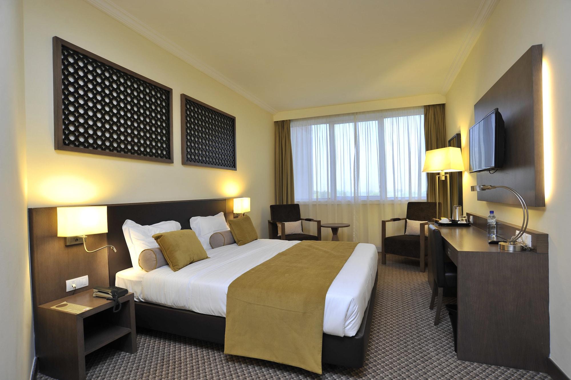 Sopatel Silmande Hotel Уагадугу Екстериор снимка