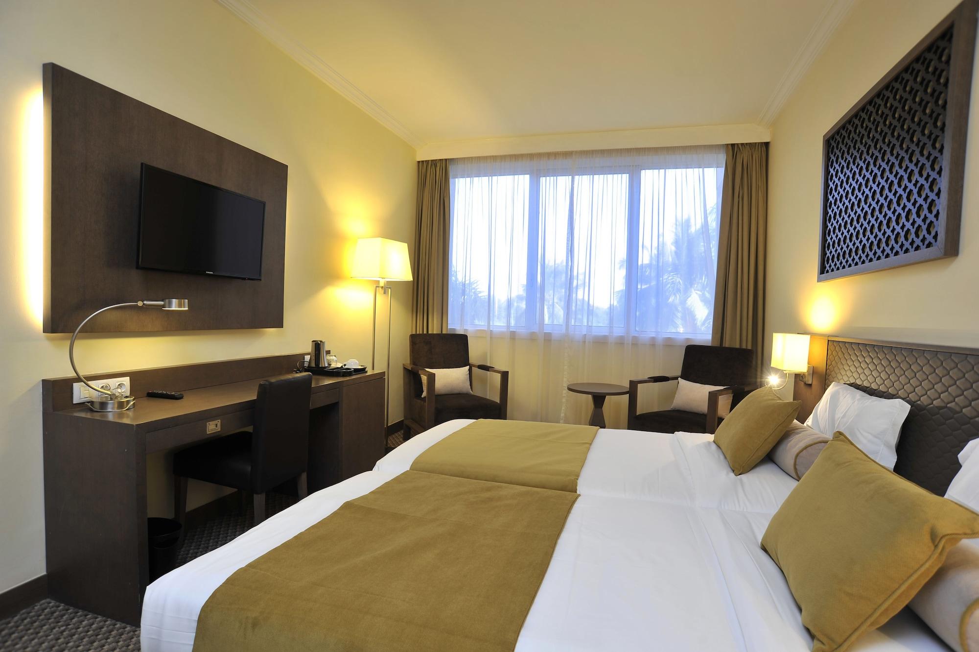 Sopatel Silmande Hotel Уагадугу Екстериор снимка