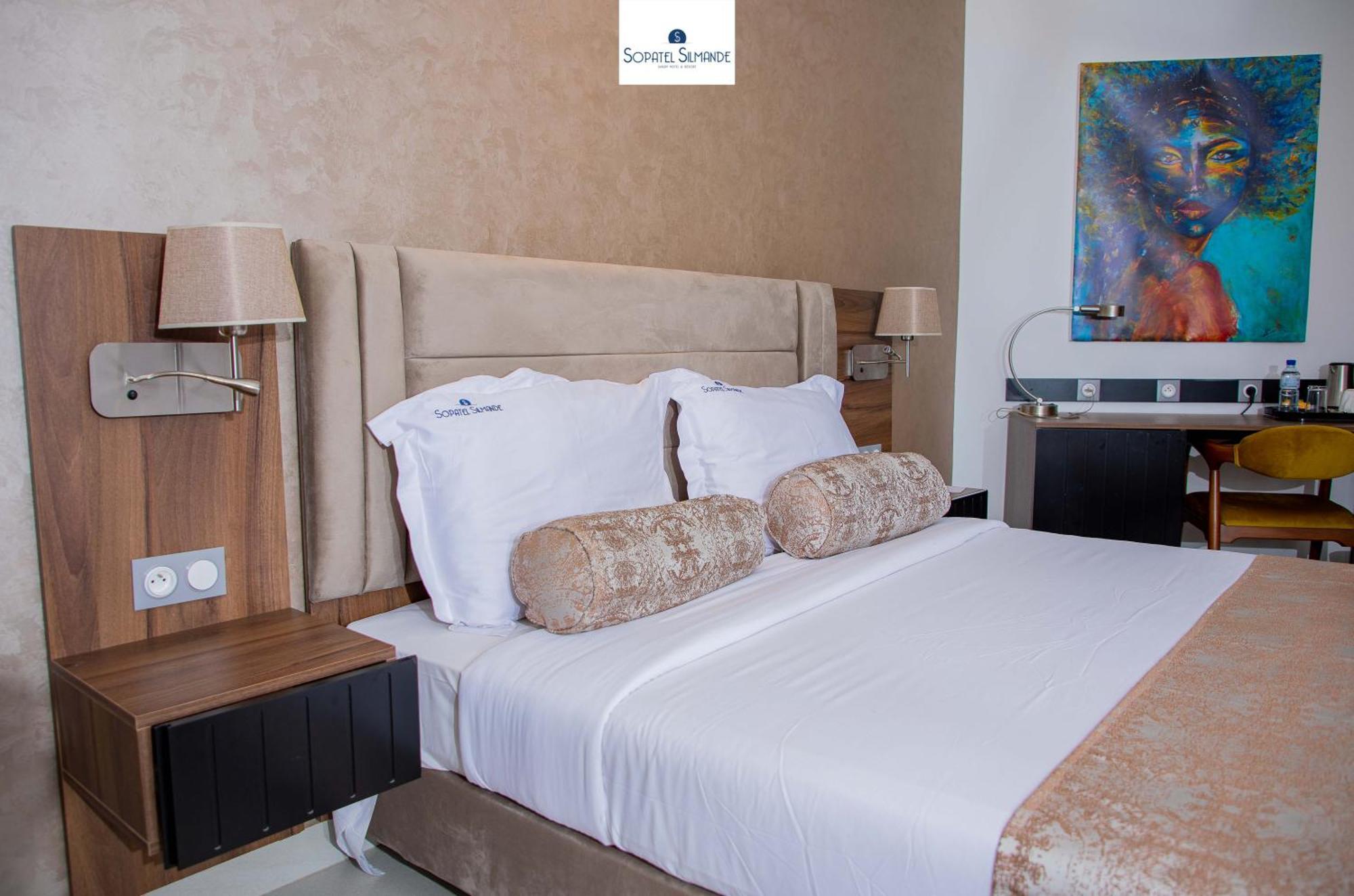 Sopatel Silmande Hotel Уагадугу Екстериор снимка