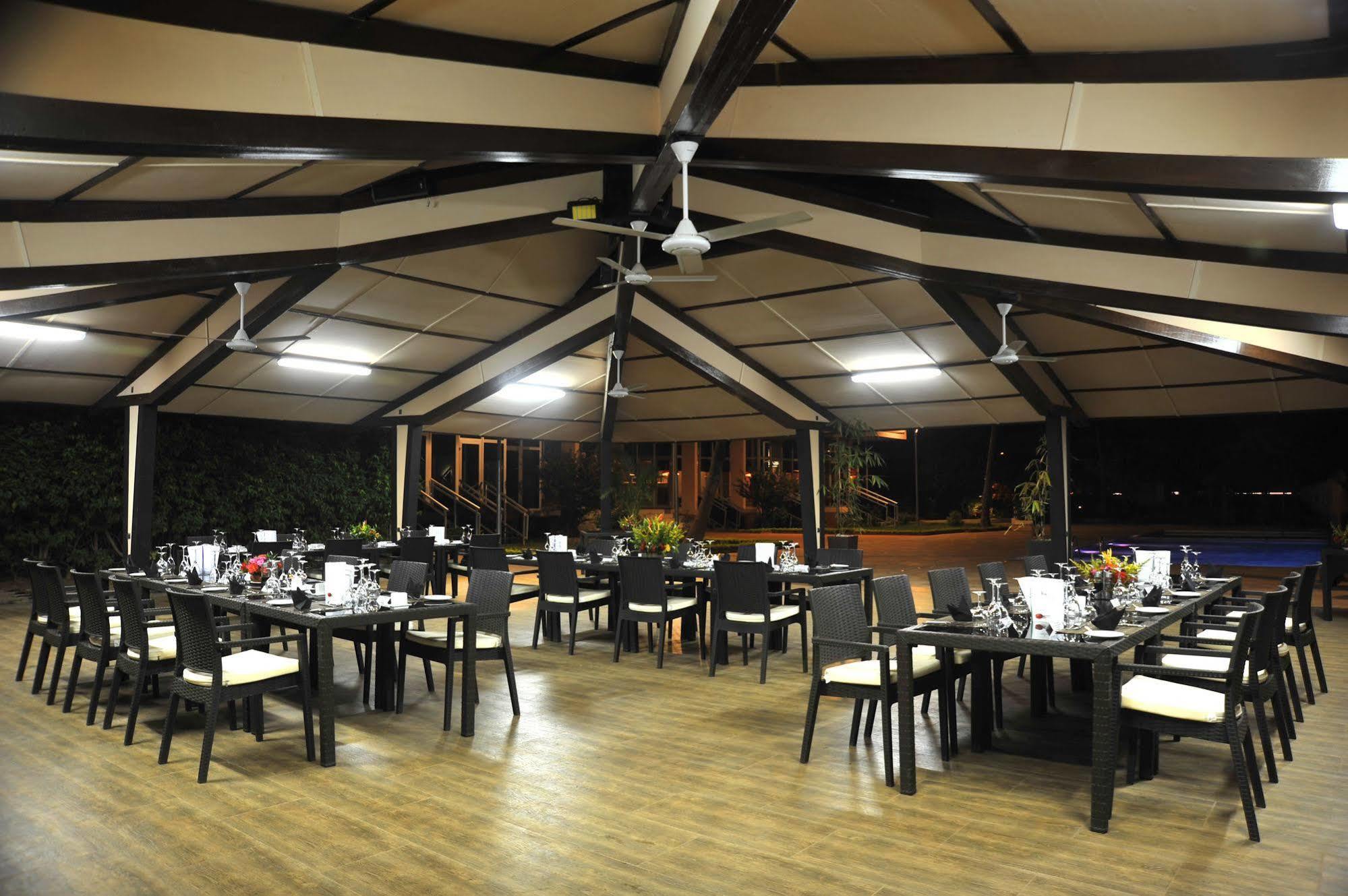 Sopatel Silmande Hotel Уагадугу Екстериор снимка